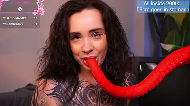 Snapshot of EvaCanton chatting on 06/11/26, 02:53 EvaCanton online show from 06/11/26, 02:53