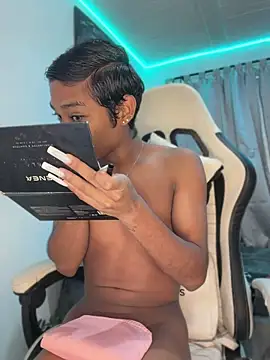 Snapshot of alejo_cute chatting on 06/11/26, 01:30 alejo cute online show from 06/11/26, 01:30