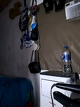 The-quee22 online show from 12/13/25, 08:48