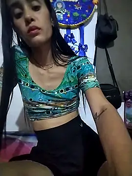 The-quee22 online show from 11/06/25, 12:03