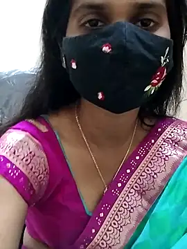 Snapshot of Triveni-Lovely chatting on 02/28/25, 08:31 Triveni-Lovely online show from 02/28/25, 08:31