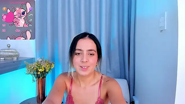 Snapshot of Lucyortiz_ chatting on 02/13/25, 05:11 Lucyortiz online show from 02/13/25, 05:11