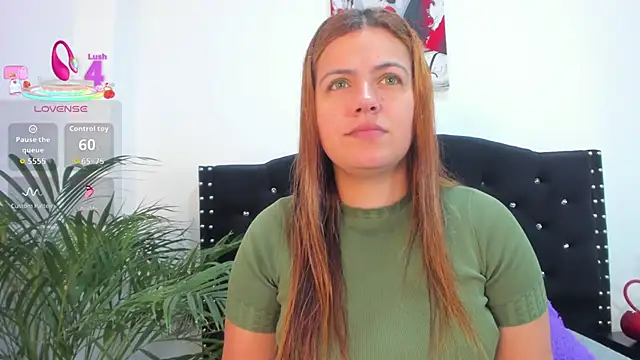 Snapshot of Alexandra_Torress chatting on 07/01/26, 12:27 Alexandra Torress online show from 07/01/26, 12:27