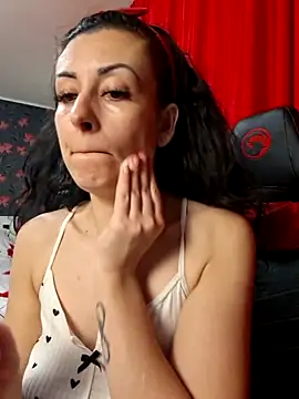 loryyy sexyyy online show from 05/05/26, 08:12