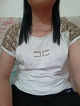 Snapshot of Asian_girl13 chatting on 05/26/26, 02:04 Asian girl13 online show from 05/26/26, 02:04