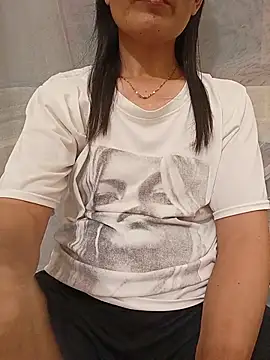 Snapshot of Asian_girl13 chatting on 07/02/26, 03:51 Asian girl13 online show from 07/02/26, 03:51