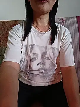 Snapshot of Asian_girl13 chatting on 06/07/26, 01:44 Asian girl13 online show from 06/07/26, 01:44