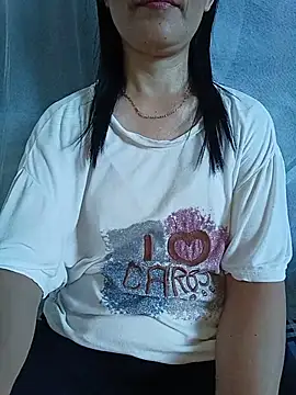 Snapshot of Asian_girl13 chatting on 07/05/26, 02:05 Asian girl13 online show from 07/05/26, 02:05