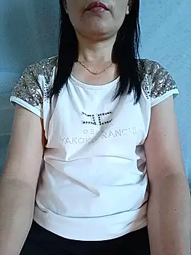 Snapshot of Asian_girl13 chatting on 06/15/26, 08:25 Asian girl13 online show from 06/15/26, 08:25
