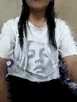 Snapshot of Asian_girl13 chatting on 12/14/25, 08:53 Asian girl13 online show from 12/14/25, 08:53