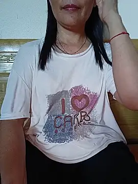 Snapshot of Asian_girl13 chatting on 06/08/26, 01:39 Asian girl13 online show from 06/08/26, 01:39