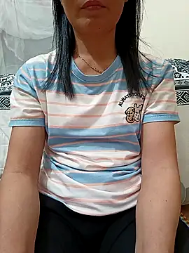 Snapshot of Asian_girl13 chatting on 05/02/26, 01:16 Asian girl13 online show from 05/02/26, 01:16