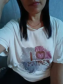 Snapshot of Asian_girl13 chatting on 06/18/26, 02:10 Asian girl13 online show from 06/18/26, 02:10