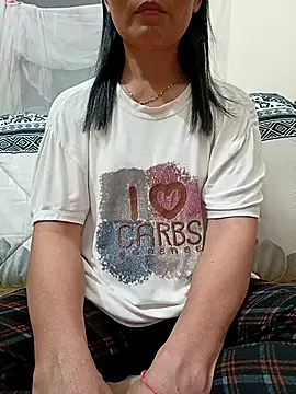 Snapshot of Asian_girl13 chatting on 04/26/26, 02:25 Asian girl13 online show from 04/26/26, 02:25