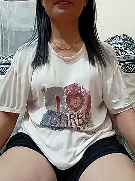 Snapshot of Asian_girl13 chatting on 05/08/26, 02:54 Asian girl13 online show from 05/08/26, 02:54