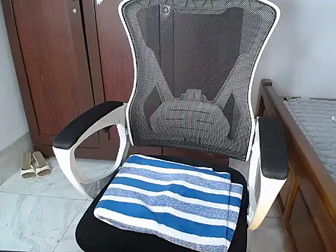 Lunobaby 204 online show from 10/20/25, 07:47