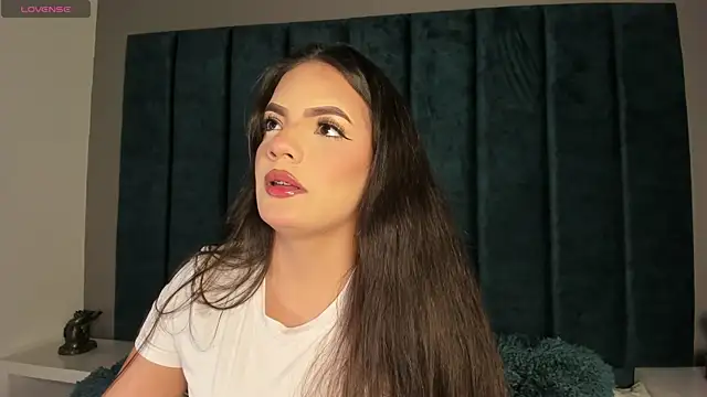 IsabellaGrey19 online show from 11/20/25, 07:36