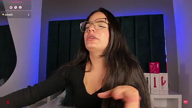 Snapshot of IsabellaGrey19 chatting on 01/13/26, 08:24 IsabellaGrey19 online show from 01/13/26, 08:24