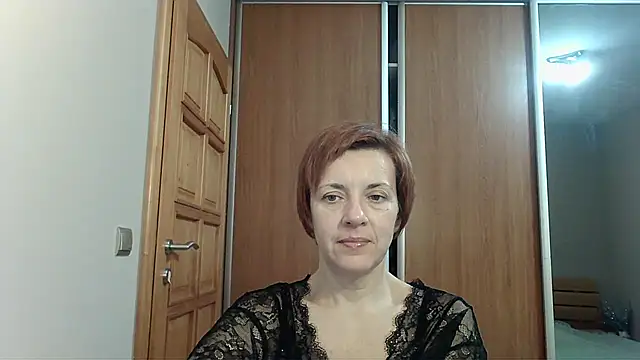 LoraLoraMay online show from 11/19/25, 07:03