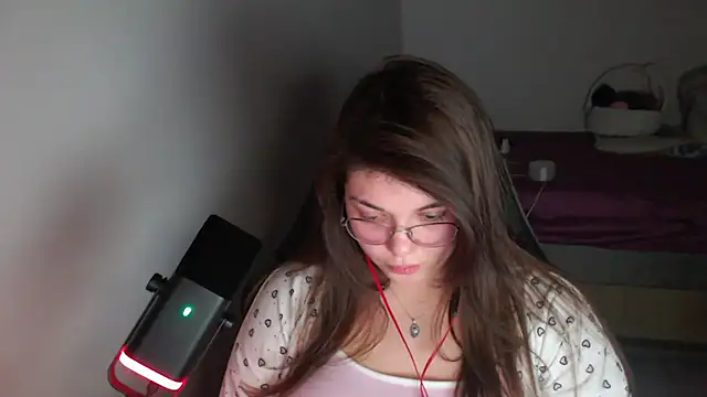 helengilmor online show from 03/05/26, 06:15