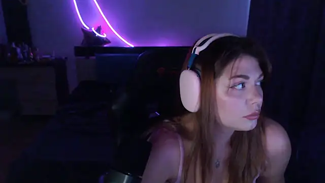 helengilmor online show from 10/13/25, 12:40