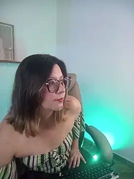 Chanelll Taylorr  online show from 01/10/26, 05:19