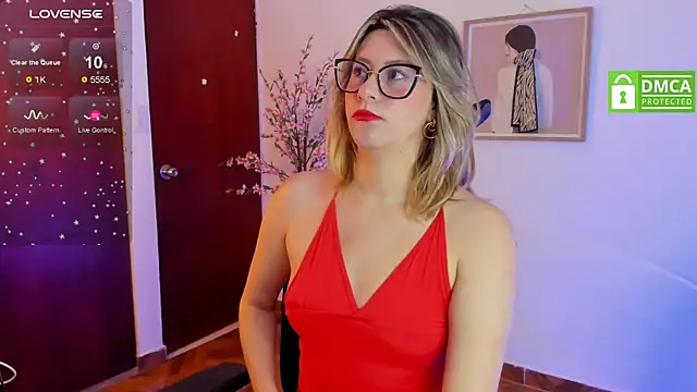 Snapshot of Chanelll_Taylorr_ chatting on 03/07/25, 03:18 Chanelll Taylorr online show from 03/07/25, 03:18