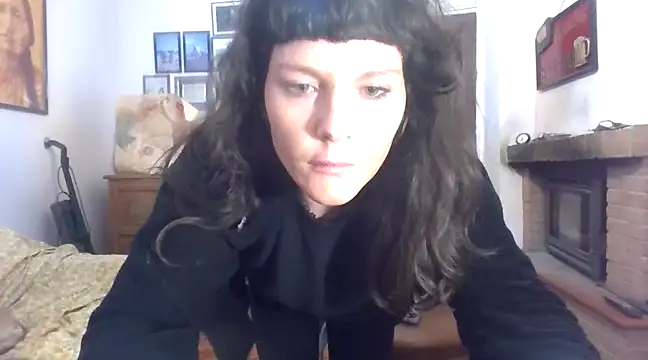 Snapshot of OniricFemme chatting on 02/22/25, 06:30 OniricFemme online show from 02/22/25, 06:30