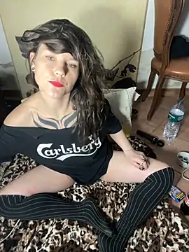 OniricFemme online show from 10/31/25, 03:14