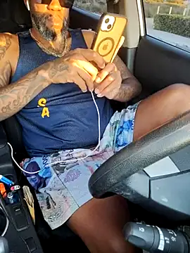 3prettyboy3 online show from 10/31/25, 12:40