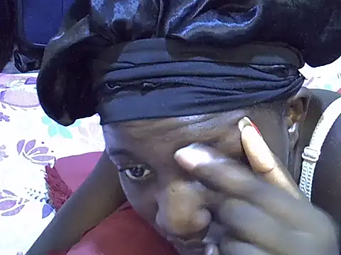 Snapshot of Adaline-Paris chatting on 01/14/26, 07:01 Adaline-Paris online show from 01/14/26, 07:01