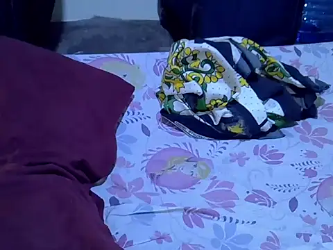 Adaline-Paris online show from 11/14/25, 04:54