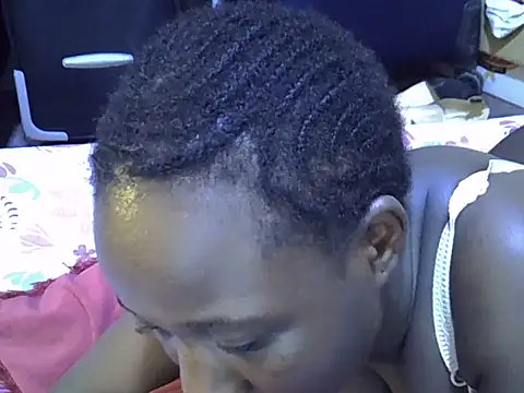 Adaline-Paris online show from 11/01/25, 06:30