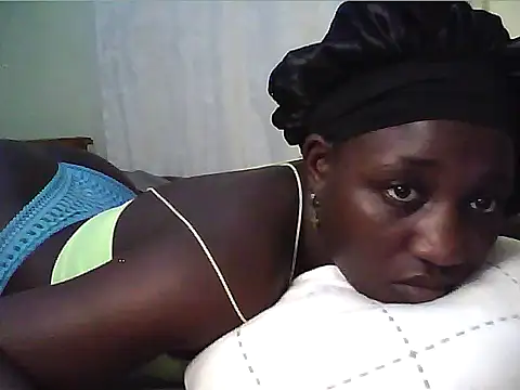 Adaline-Paris online show from 03/12/26, 04:22