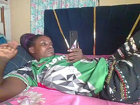 awino001 online show from 04/13/26, 11:42