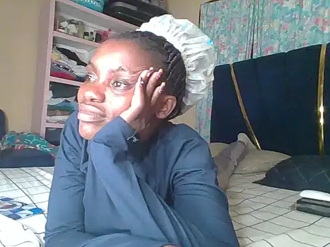 awino001 online show from 04/10/26, 12:39