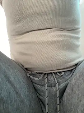 Snapshot of Milk_Mom99 chatting on 02/03/26, 07:57 Milk Mom99 online show from 02/03/26, 07:57