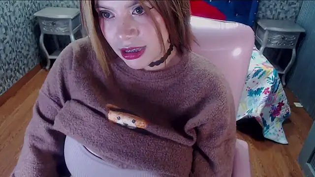 CurvyJulieth online show from 06/01/26, 08:52