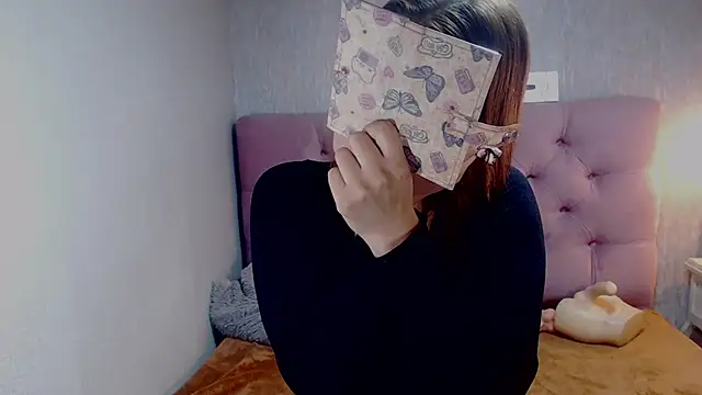 CurvyJulieth online show from 02/06/25, 04:10