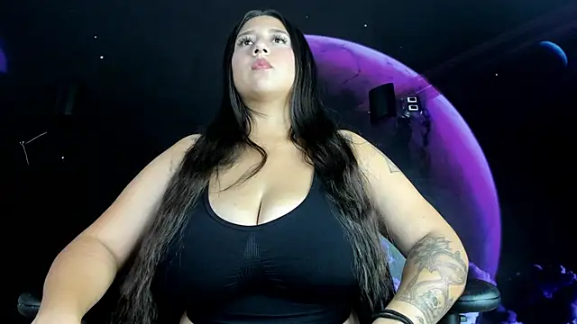 Snapshot of Lau_Beauty chatting on 01/25/25, 10:39 Lau Beauty online show from 01/25/25, 10:39