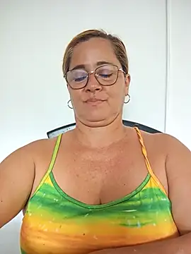 natally ross21 online show from 11/16/25, 03:39