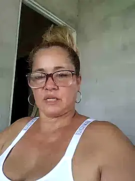 Snapshot of natally_ross21 chatting on 06/30/26, 08:20 natally ross21 online show from 06/30/26, 08:20