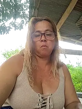 Snapshot of natally_ross21 chatting on 05/04/26, 12:41 natally ross21 online show from 05/04/26, 12:41