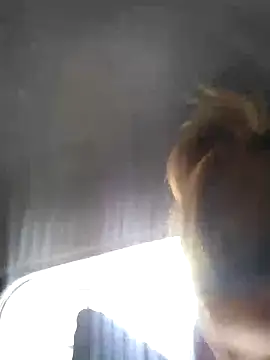 Snapshot of natally_ross21 chatting on 06/15/26, 01:00 natally ross21 online show from 06/15/26, 01:00