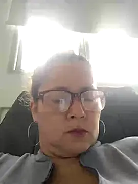 Snapshot of natally_ross21 chatting on 06/03/26, 01:12 natally ross21 online show from 06/03/26, 01:12