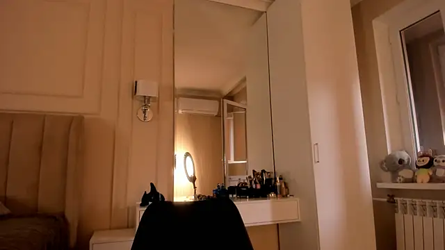 melissa yamazaki online show from 10/21/25, 07:19