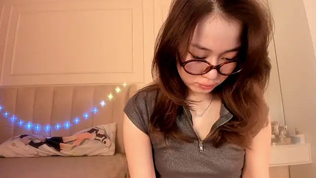 melissa yamazaki online show from 11/17/25, 07:34