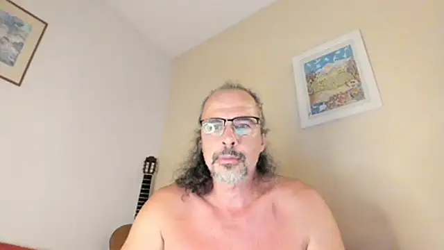 Snapshot of PerritoXavier chatting on 07/17/26, 10:40 PerritoXavier online show from 07/17/26, 10:40