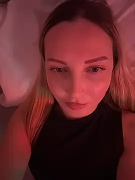 Snapshot of Aleksandrakis chatting on 02/17/26, 05:43 Aleksandrakis online show from 02/17/26, 05:43