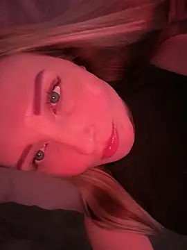 Snapshot of Aleksandrakis chatting on 12/19/25, 12:40 Aleksandrakis online show from 12/19/25, 12:40